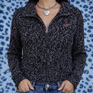 Vintage 2000s Hollister Co. Women's Black and Grey Half Zip Sweater